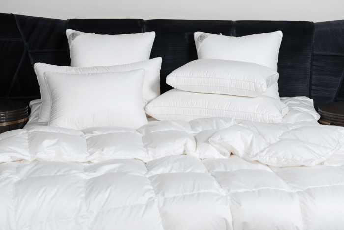 Одеяло KING DOWN GRASS всесезонное с бортиком 200х220