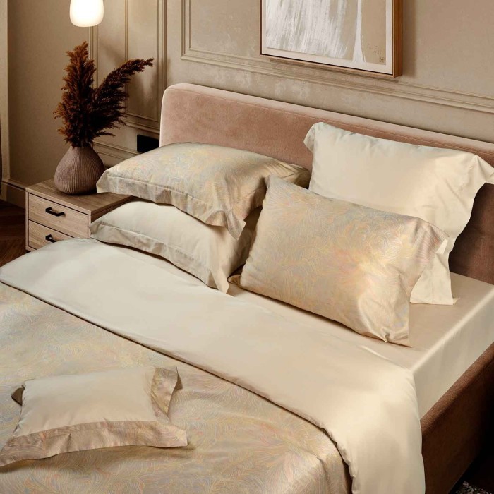 Комплект постельного белья "Freya"  (2-х спальный евромакси (240х220))