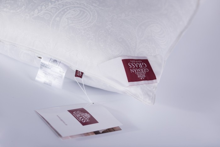 Подушка шелк Luxury Silk Grass (50 х 70) мягкая