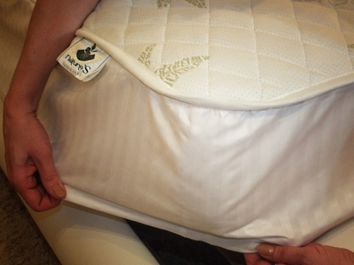 Наматрасник-Чехол "Стебель бамбука" 140х200