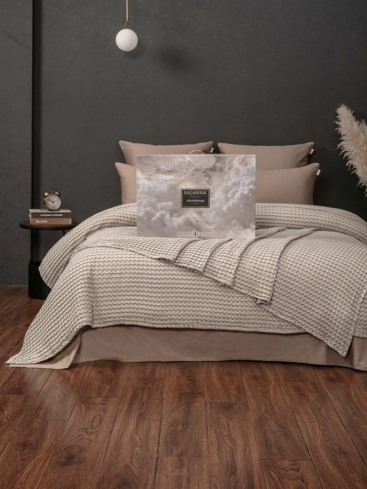 Комплекты для сна Soho (миндаль капучино) комплект с покрывалом Евро