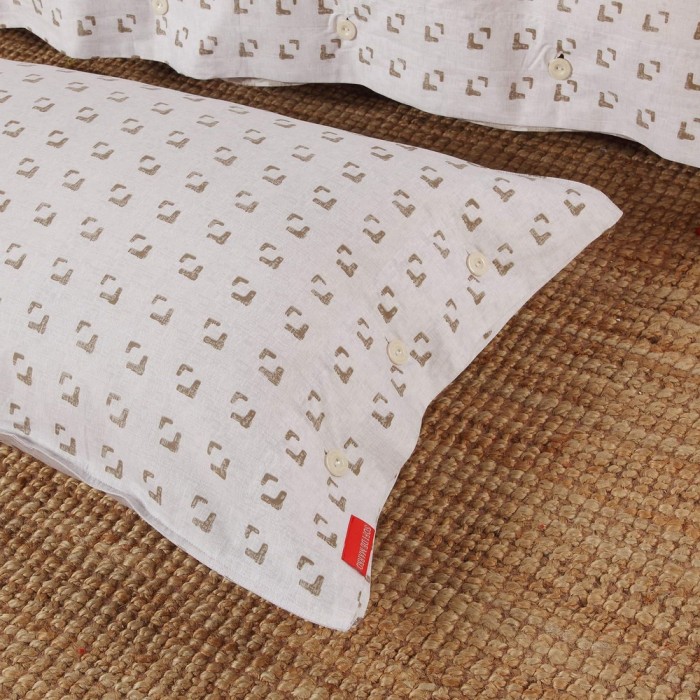 Николас №12 Комплект постельного белья сатин Евро 4н