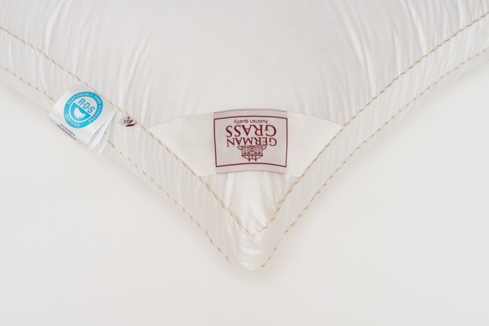 Подушка KING DOWN GRASS трехкамерная 3D средняя с бортиком 50х68