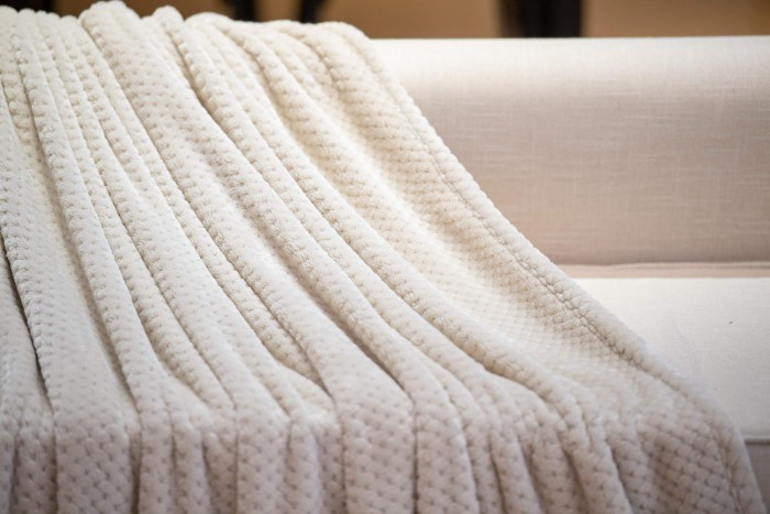 Эшли (крем) Покрывало 220х240