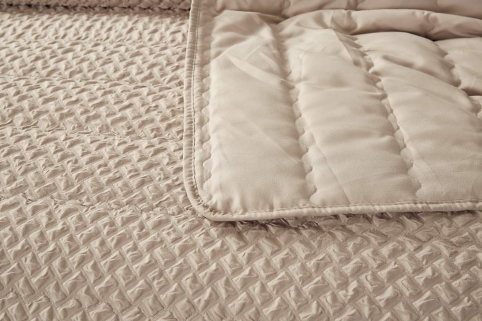 Ирма (беж) Покрывало 160х220