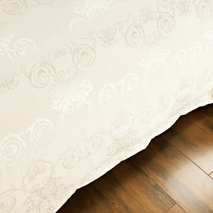 Лукреция №3 Жаккард Евро Комплект постельного белья