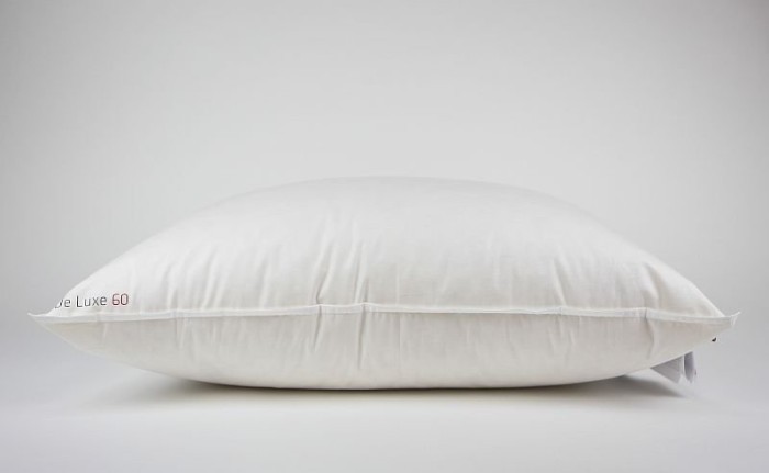 Подушка "De Luxe 60" soft классическая, пуховая с двойной отстрочкой