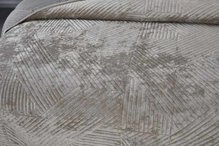 Патрисия (беж) Покрывало 160х220