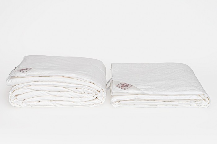 Одеяло PAISLEY SILK GRASS лёгкое 200х220