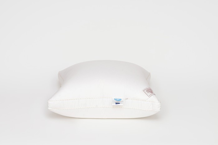 Подушка KING DOWN GRASS трехкамерная 3D упругая с бортиком 68х68