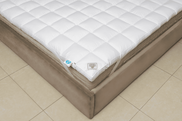 Перина пуховая ROYAL DOWN GRASS 200х200