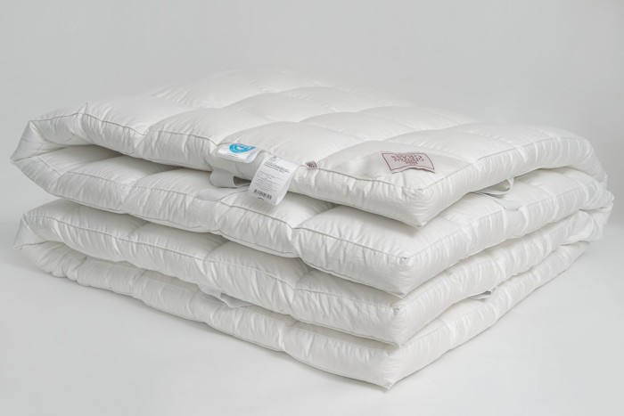 Перина пуховая ROYAL DOWN GRASS 200х200