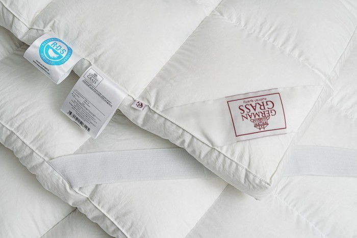 Перина пуховая ROYAL DOWN GRASS 200х200