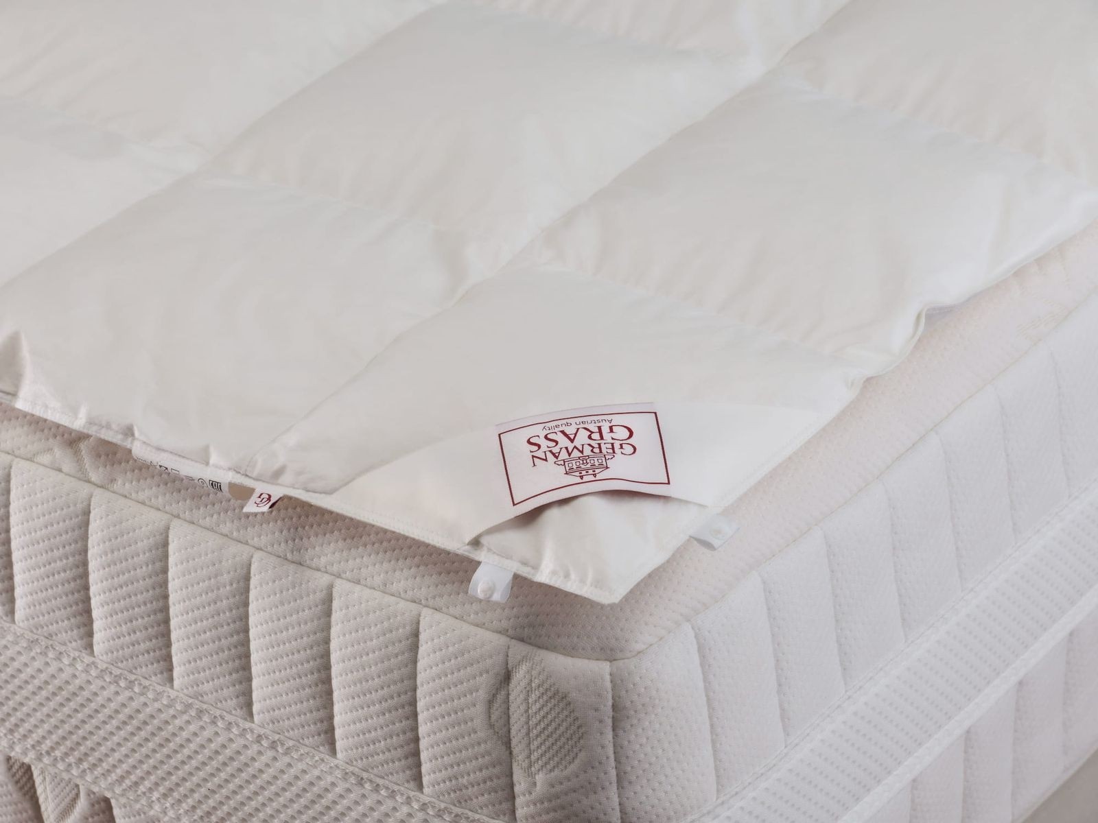 Наматрасник пуховый DOUBLE COMFORT GRASS кассетный 90х200