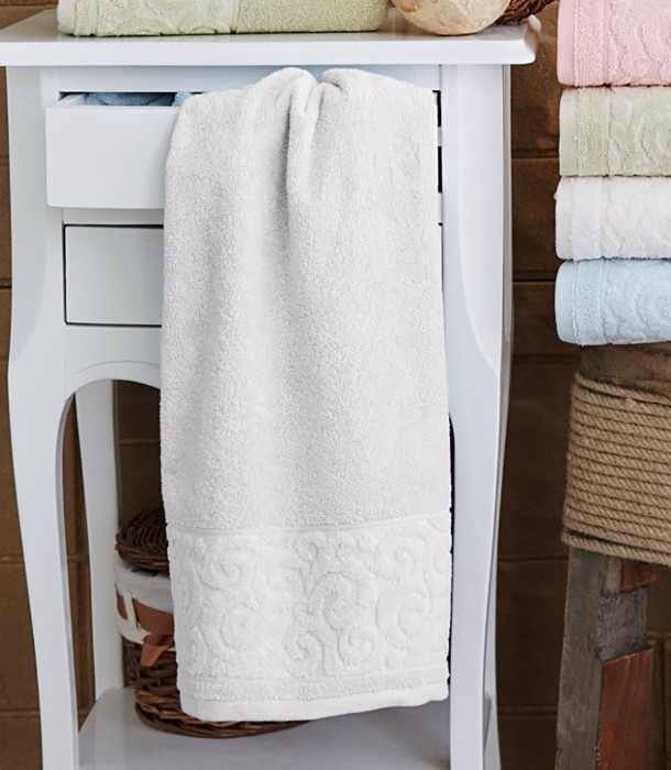 TIFFANY (крем) Полотеце 50х90см