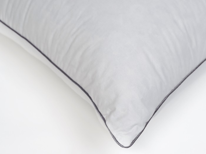 Подушка упругая трехслойная "Мужская" 50 х 68 см Nature's