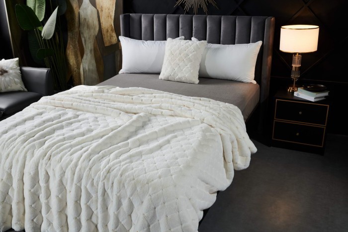 Бернард (молоко) Покрывало 160х220