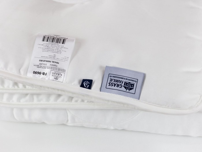 Одеяло стеганное с кантом German Grass TENCEL FAMILIE BIO всесезонное 160х220