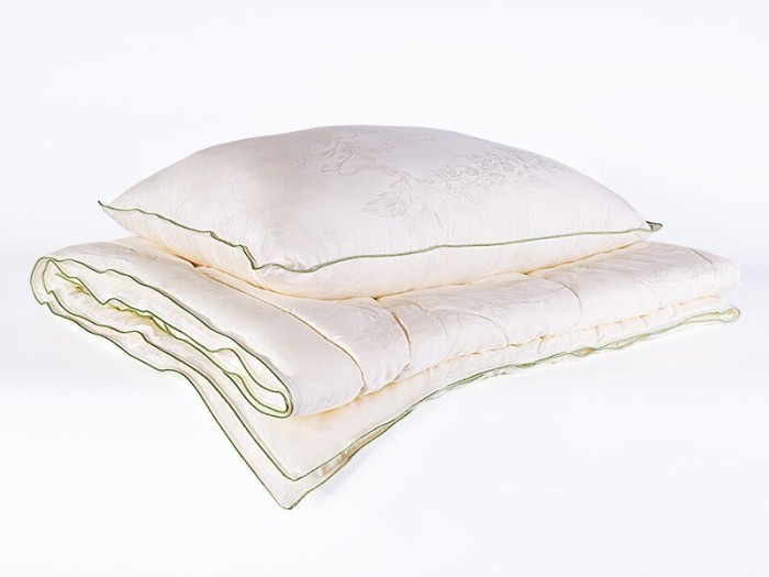 Одеяло кассетное всесезонное "Таинственный ангел" 200 х 200