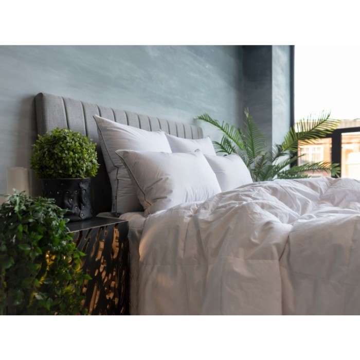 Подушка German Grass Gray Familie Down средняя 68 х 68