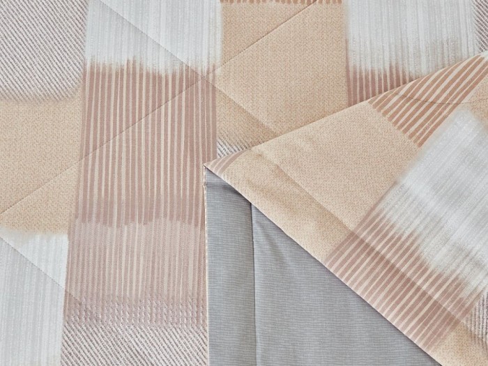 Комплект с летним одеялом полуторный из печатного сатина 160х220 см, 2224-OSPS