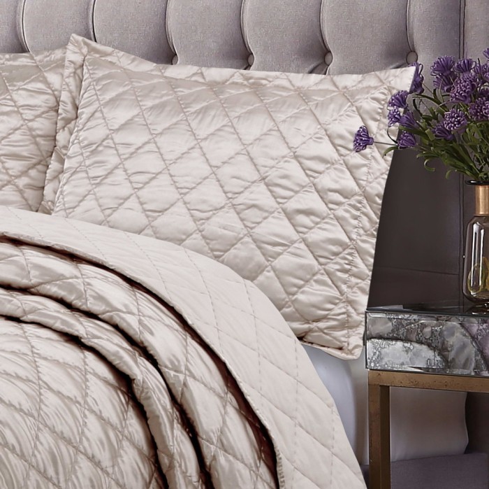 Паола (беж) Покрывало 240х260