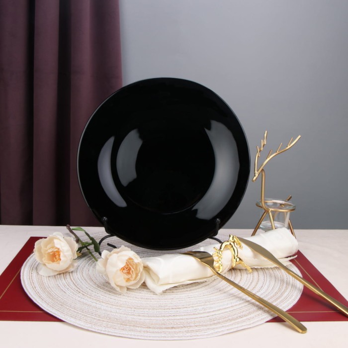 Набор обеденных тарелок Arya из опалового стекла 6 ед Globe Черный