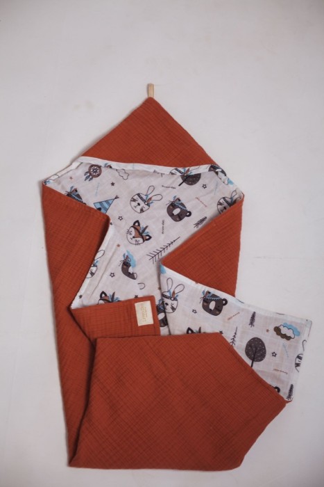 Полотенце-уголок муслин терракотовый (индейцы) 100х100