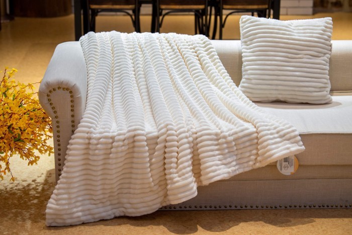 Петуния (черная) Наволочка 45х45