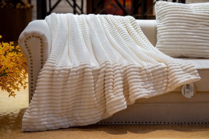 Петуния (черная) Наволочка 45х45