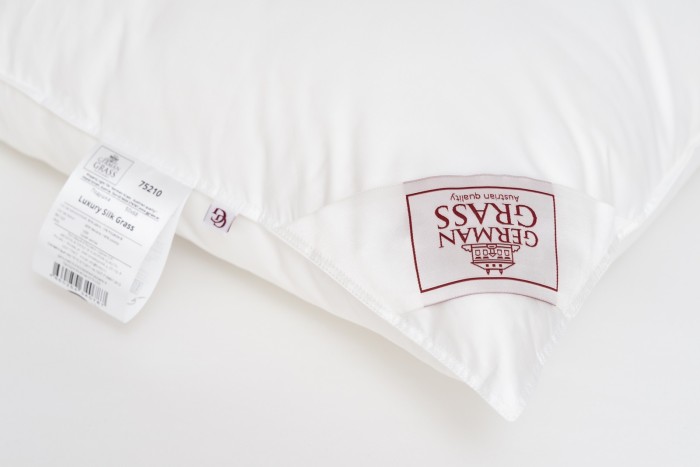Подушка LUXURY SILK GRASS средняя 50х68