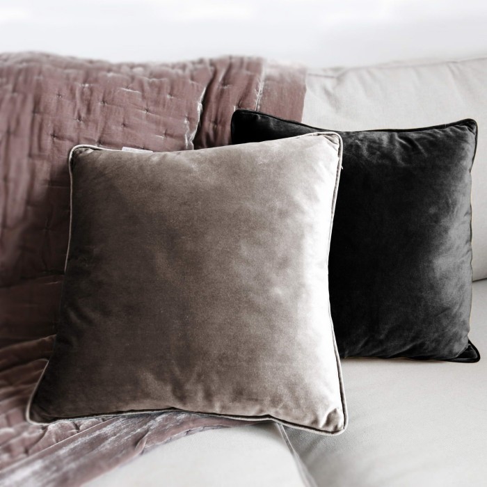 Армель (черная) Наволочка 45х45