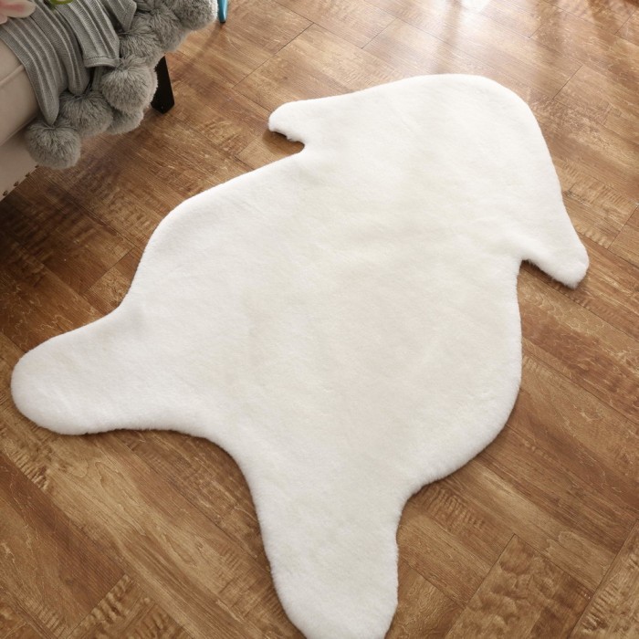 Коврик Плюшевый (белый) 80х120