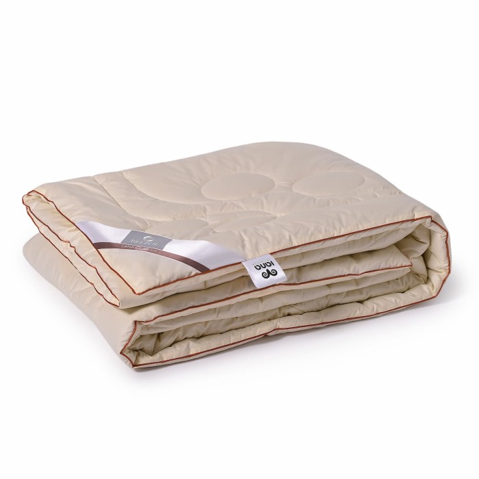 Одеяло Верблюжья шерсть в тике 300г/м2, 140×205