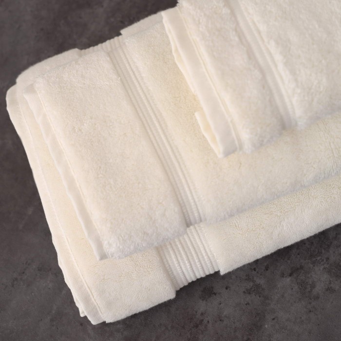 Damaris (крем) 30х50 Полотенце Махровое