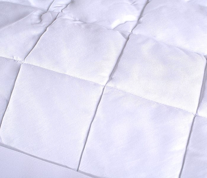 Одеяло стёганное лёгкое "Ночной патруль" 140 х 205