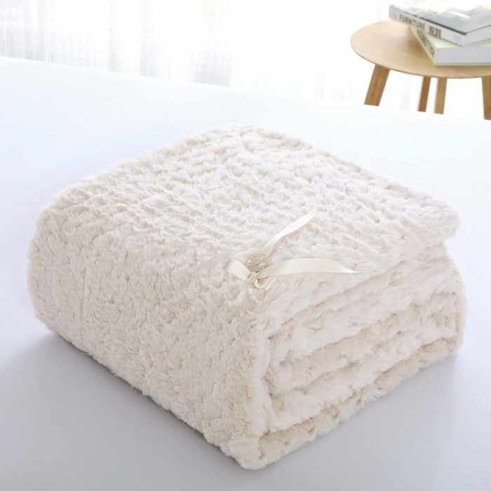 Аврил (крем) Покрывало 160х220