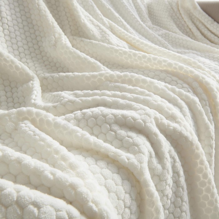 Каролина (молоко) Покрывало 160х220