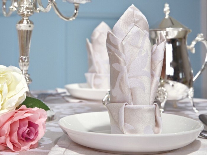 Скатерть Asabella 160 х 160 K10-1