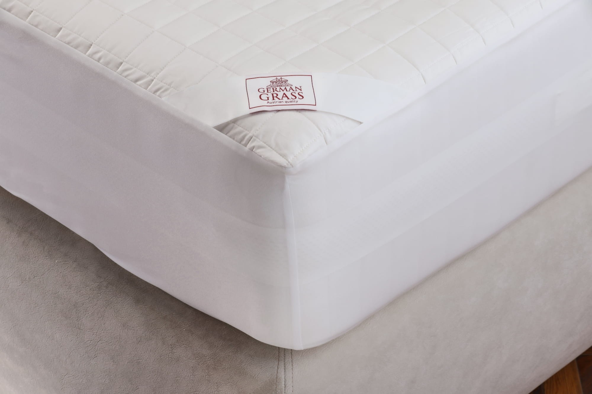 Наматрасник MATTRESS COTTON DRYSOFT GRASS непромокаемый с юбкой 180х200х40