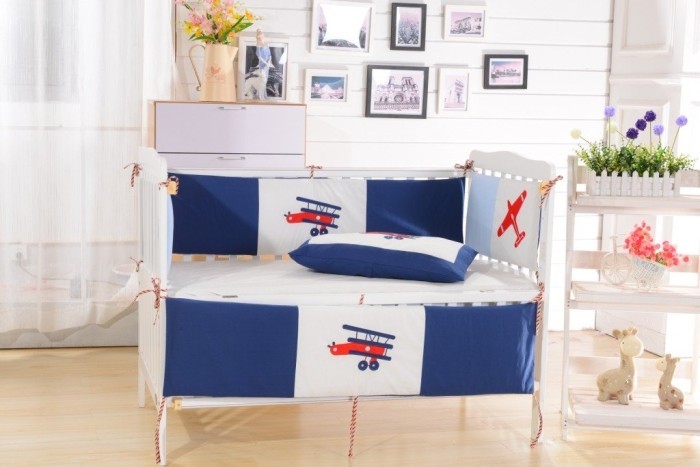 Постельное белье в кроватку DK-08 147 х 112 (c бортиком)