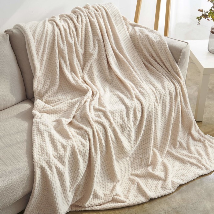 Каролина (крем) Покрывало 220х240