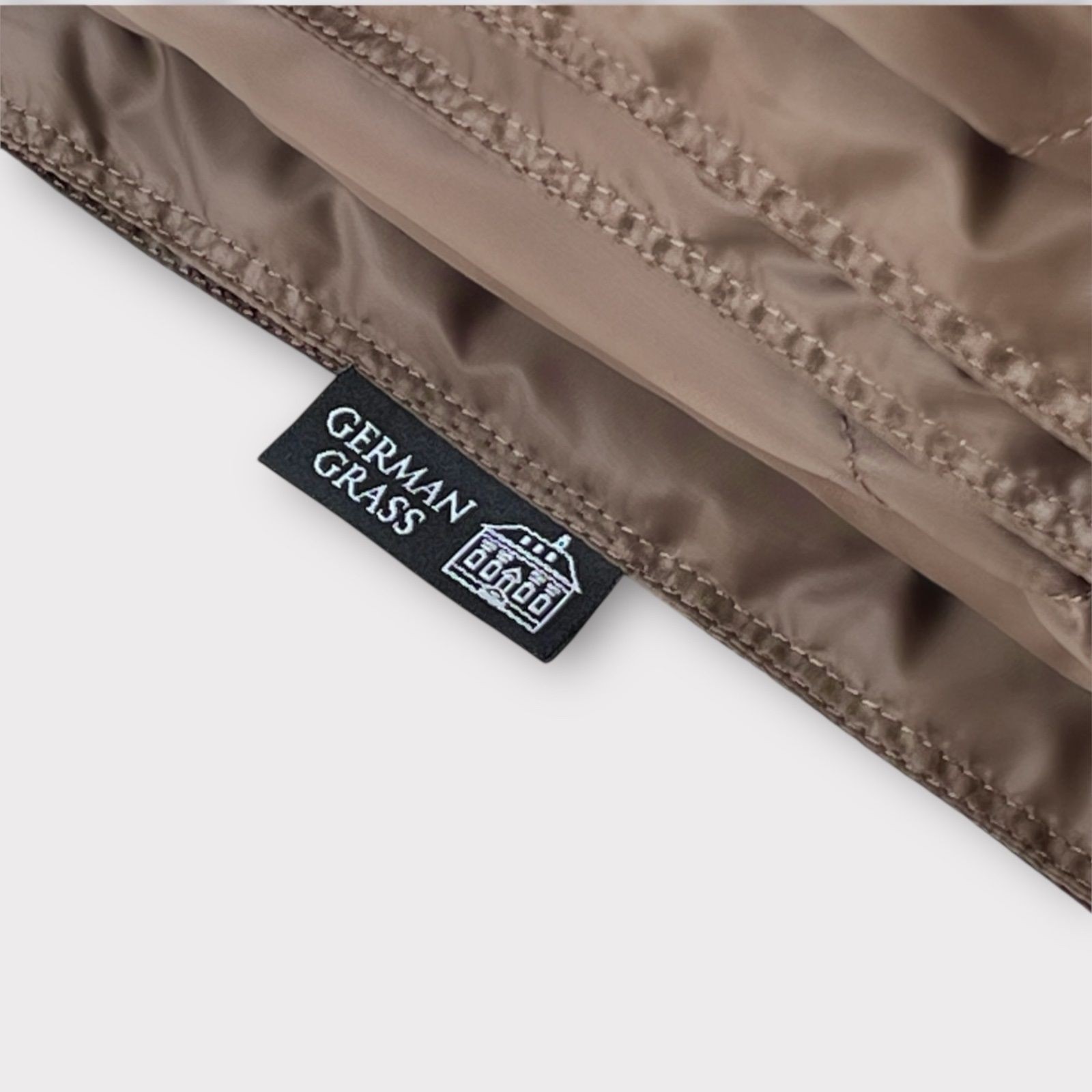 Дорожный плед-пончо пуховый Travel Cape Plaid Grass BEIGE 130х170