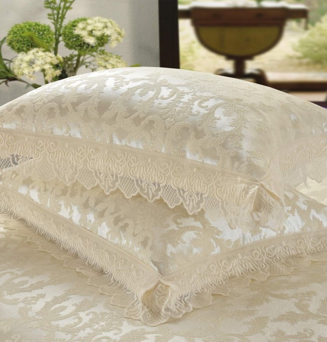 Клеопатра (молоко) Покрывало 240х260