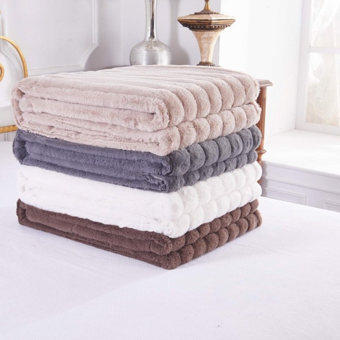 Анабель (белая) Покрывало 210х230