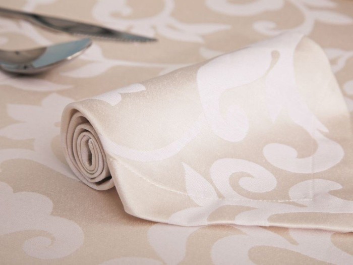 Скатерть Asabella 140 х 140 K10-7