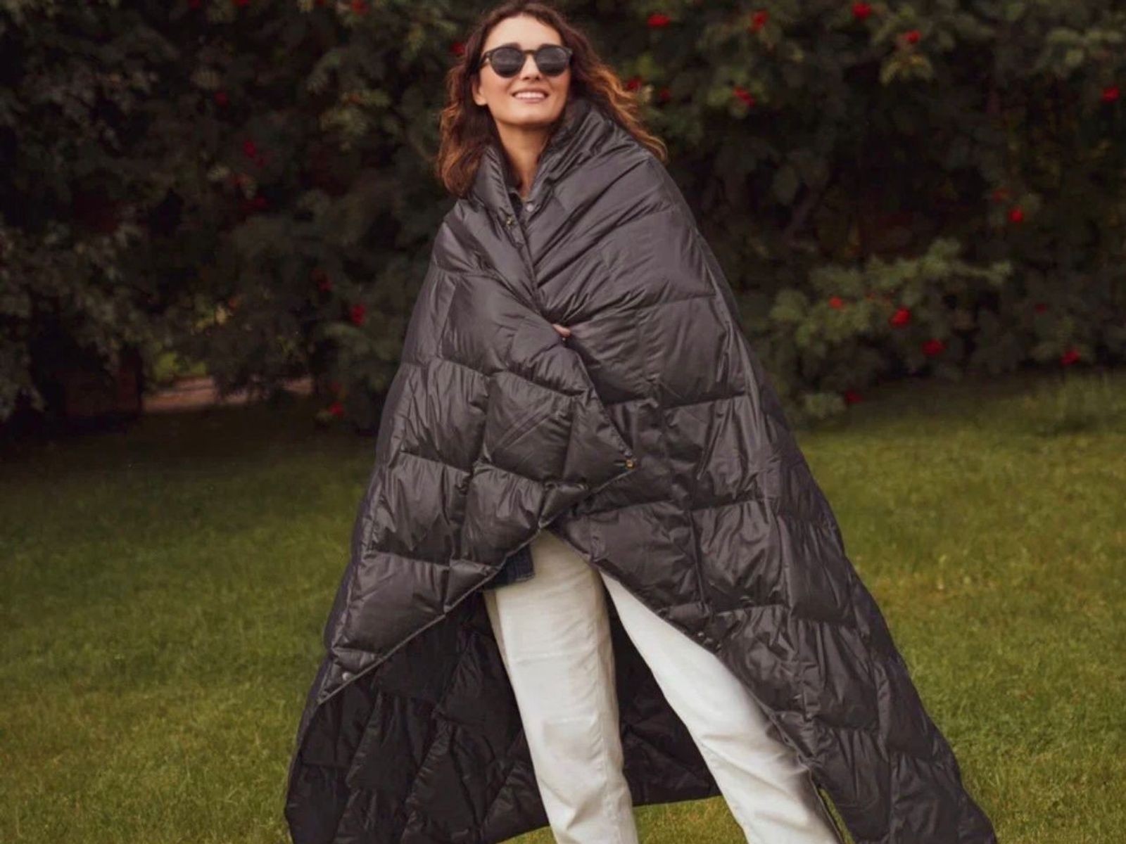 Дорожный плед-пончо пуховый Travel Cape Plaid Grass  Graphite 130х170