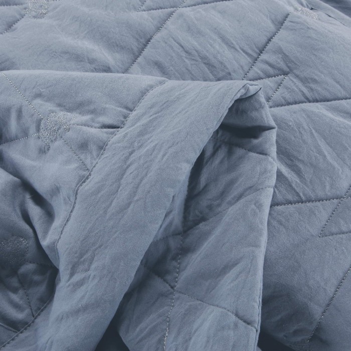 Камелия (темно-серая) 1.6 Комплект Вышивка