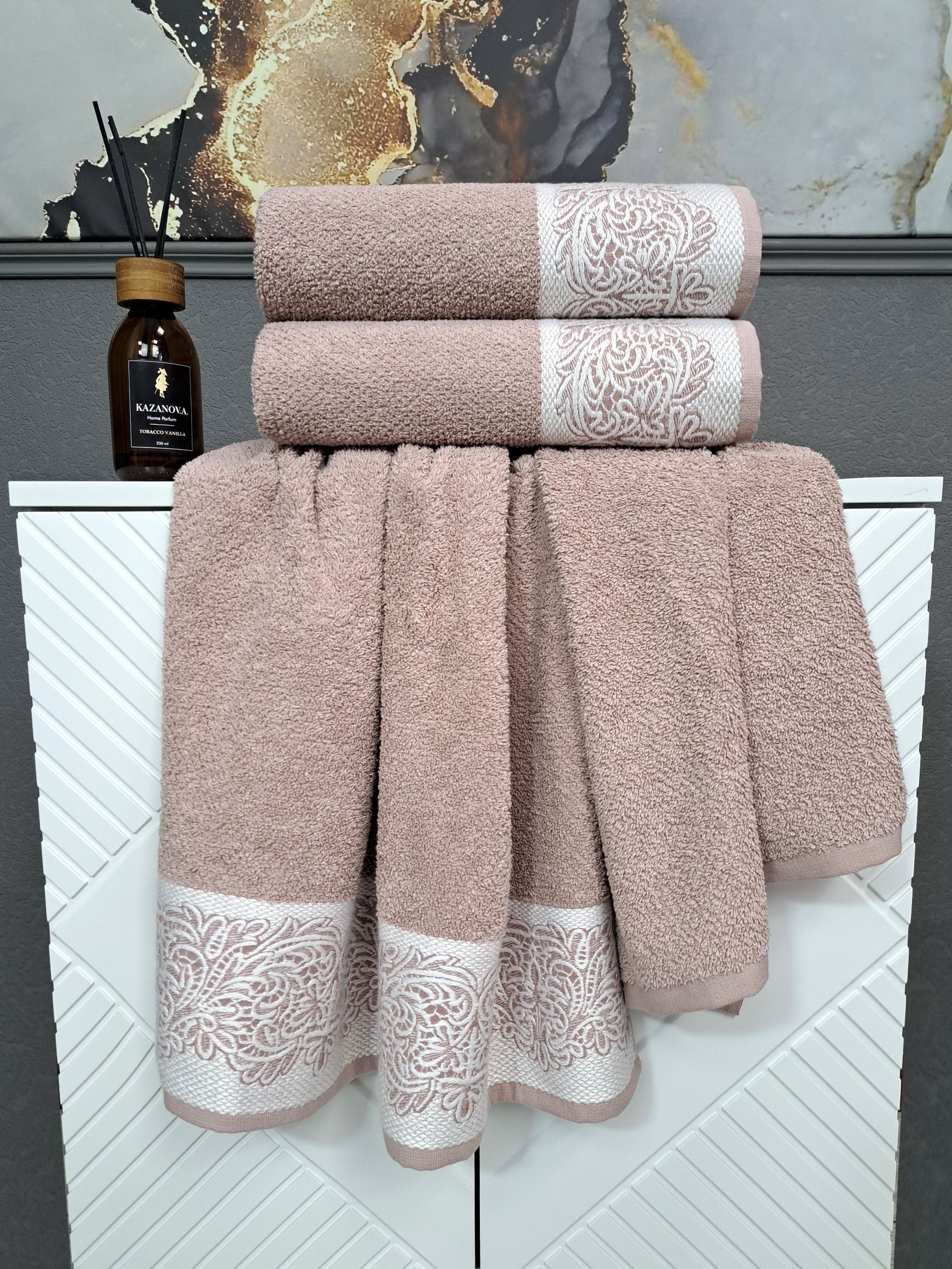 Полотенца  Dolce (роза платина) 50х90см,70х140см