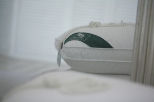Подушка Anna Flaum Perle 50х70